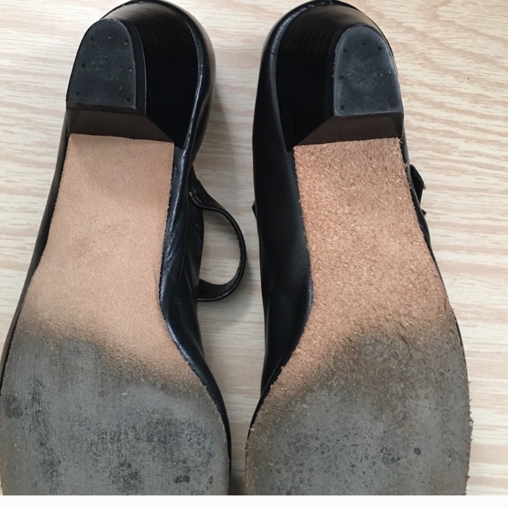 Dancing shoes - Picture 2 of 2